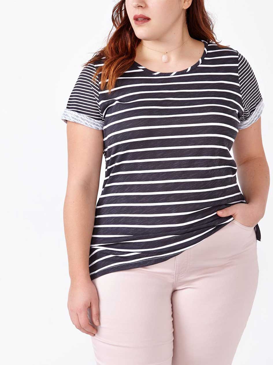 Shaped Fit Printed Cotton T-Shirt Shaped Fit Printed Cotton T-Shirt