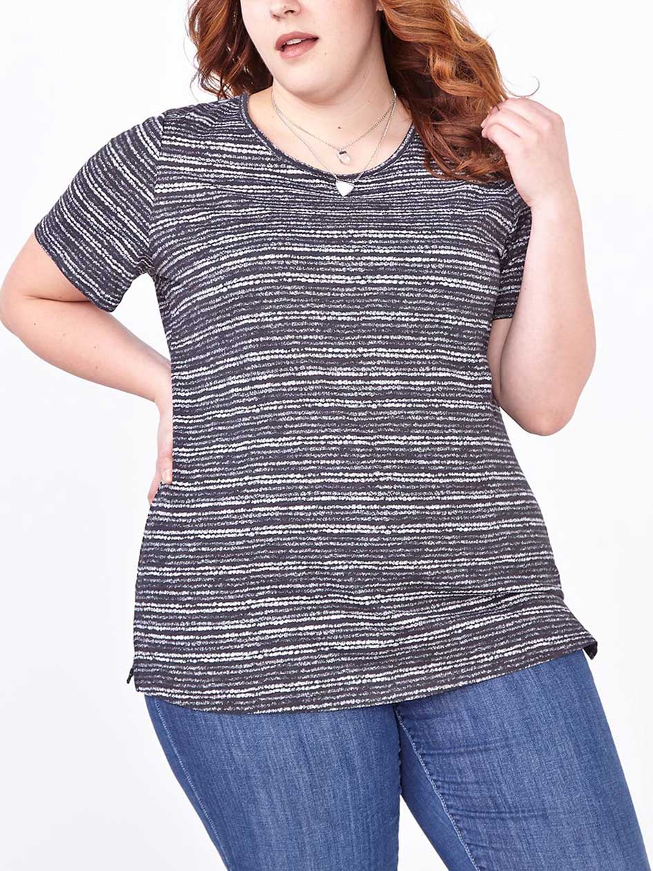 Shaped Fit Printed Cotton T-Shirt Shaped Fit Printed Cotton T-Shirt