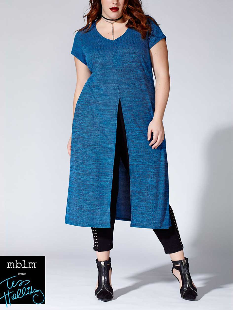 Tess Holliday - Short Sleeve Tunic with High Slits Tess Holliday - Short Sleeve Tunic with High Slits