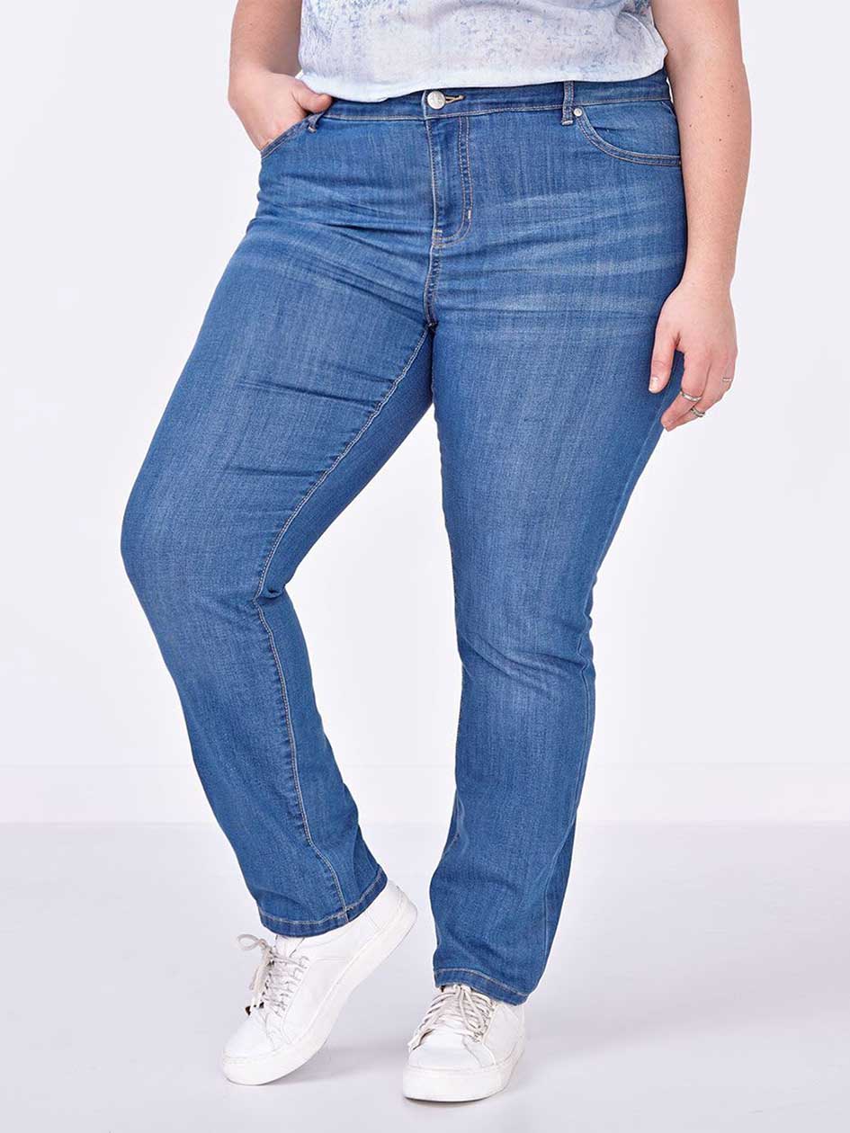 d/c JEANS Straight Fit Straight Leg Jean d/c JEANS Straight Fit Straight Leg Jean