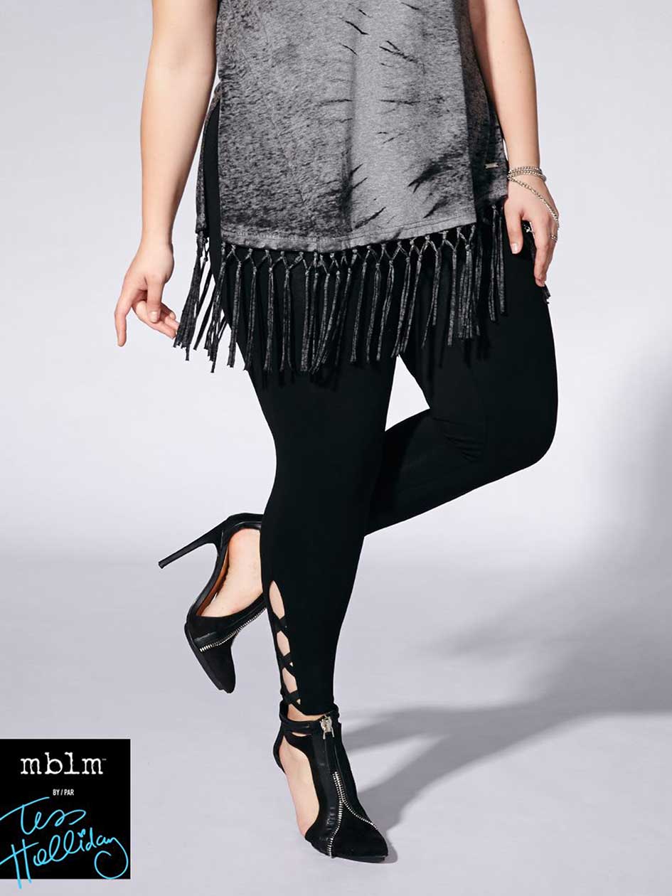 Tess Holliday - Legging with Criss-Cross Detail Tess Holliday - Legging with Criss-Cross Detail