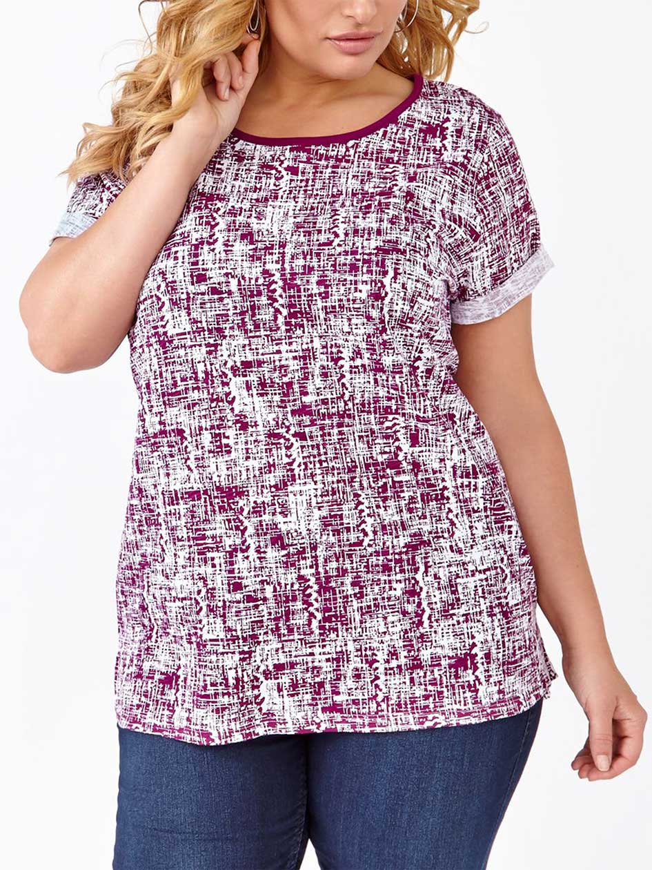 Shaped Fit Printed Cotton T-Shirt Shaped Fit Printed Cotton T-Shirt