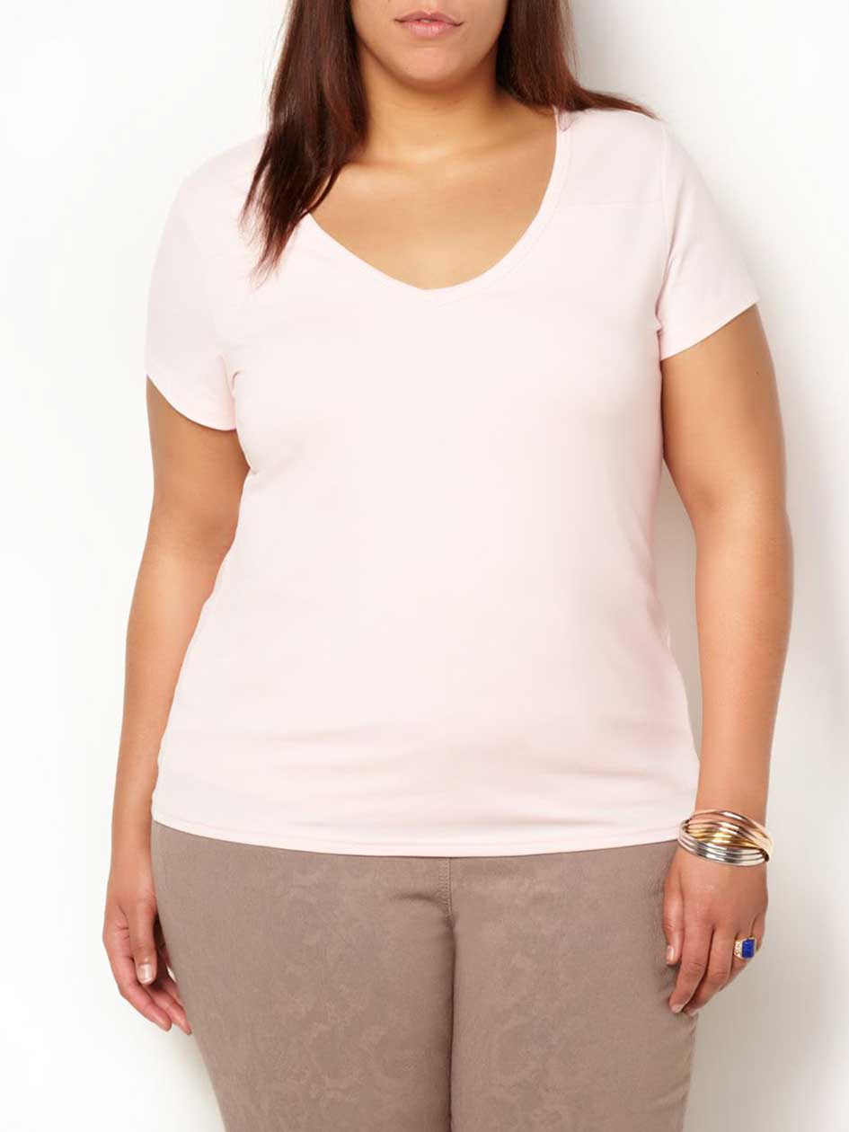 Form Fit V-Neck T-Shirt Form Fit V-Neck T-Shirt
