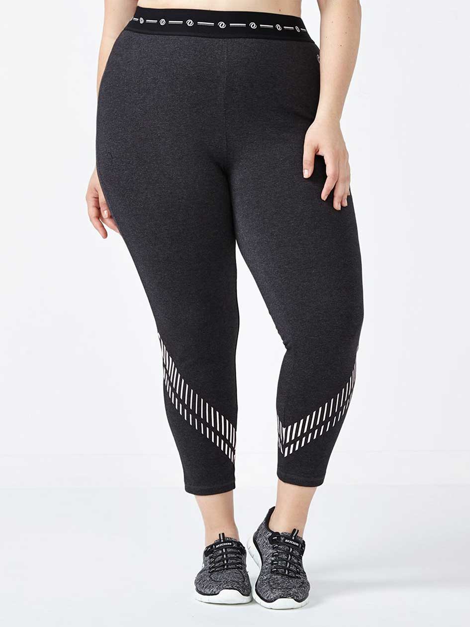 Essentials Tech - Plus-Size Reflective 7/8 legging Essentials Tech - Plus-Size Reflective 7/8 legging