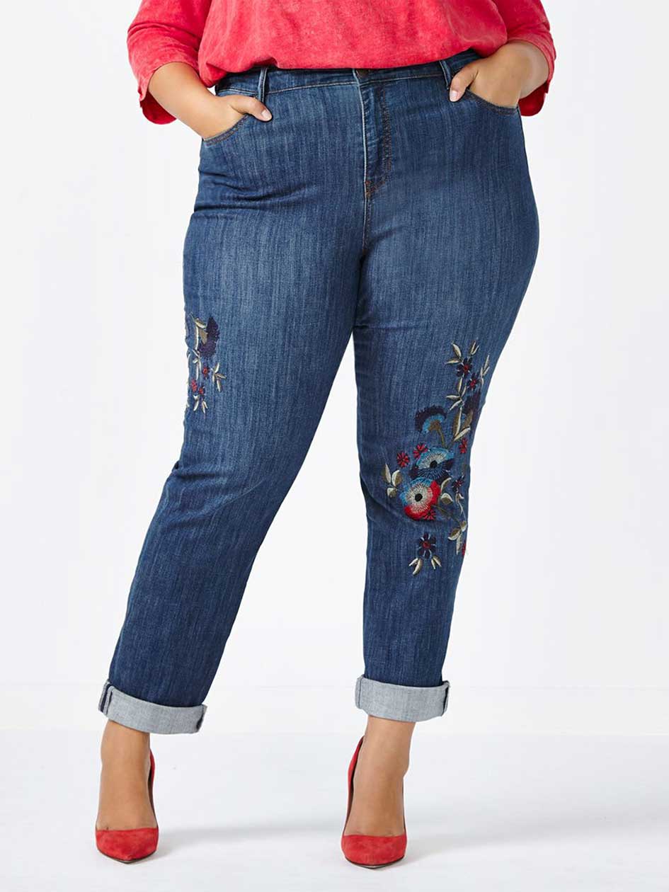d/c JEANS Petite Slightly Curvy Fit Embroidered Straight Leg Jean d/c JEANS Petite Slightly Curvy Fit Embroidered Straight Leg Jean