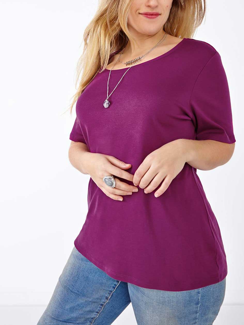 Shaped Fit Scoop Neck T-Shirt Shaped Fit Scoop Neck T-Shirt