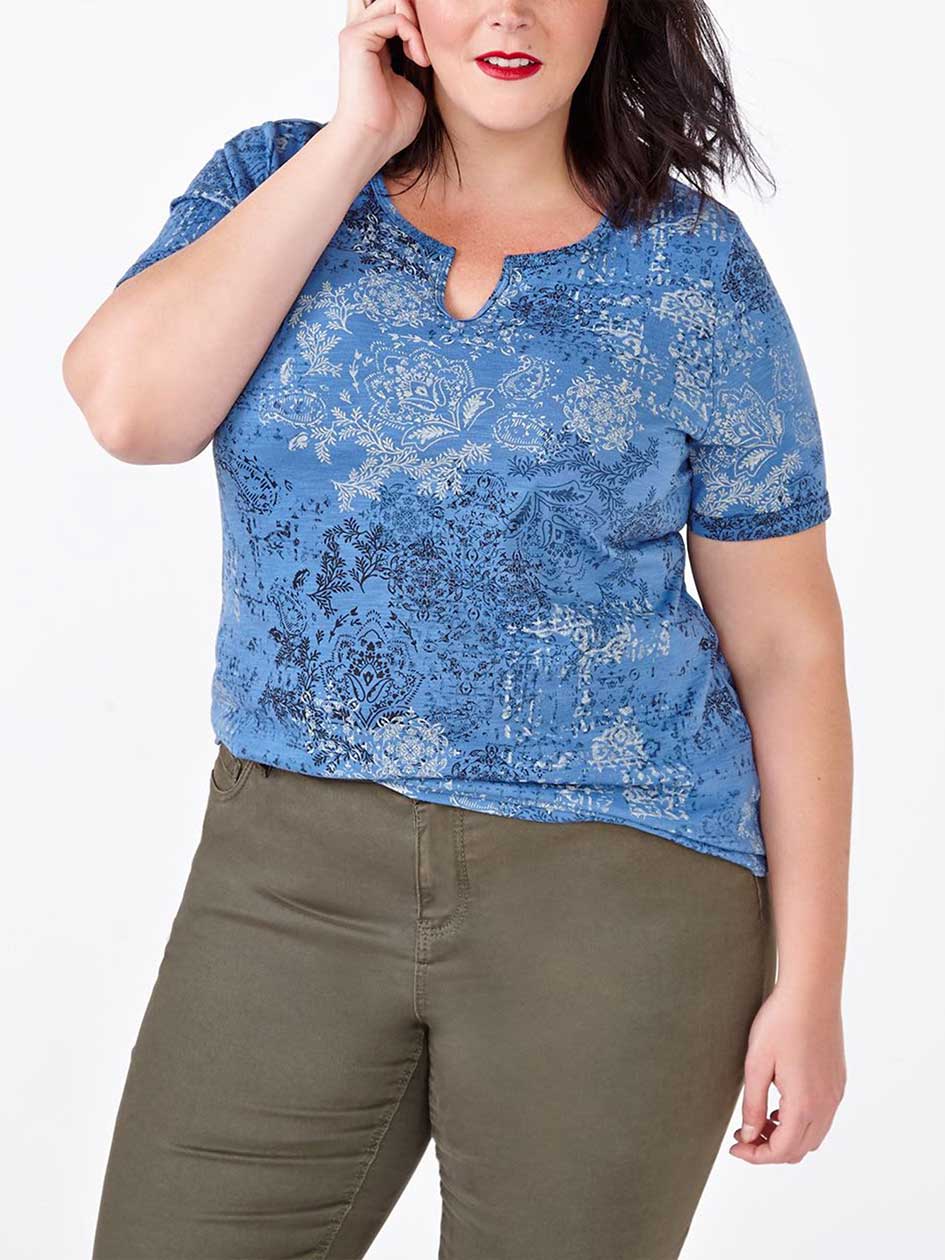 Shaped Fit Printed T-Shirt Shaped Fit Printed T-Shirt