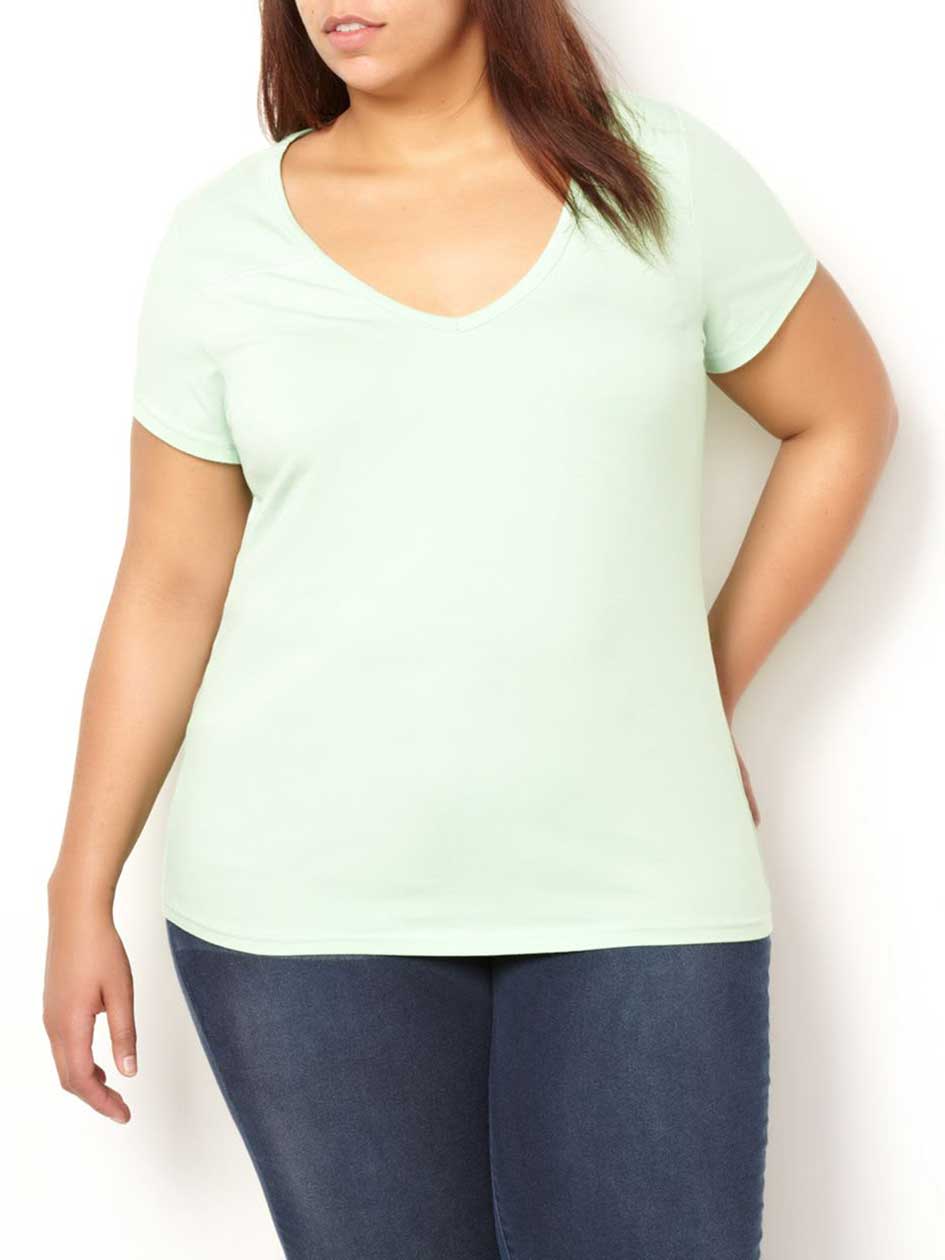 Form Fit V-Neck T-Shirt Form Fit V-Neck T-Shirt