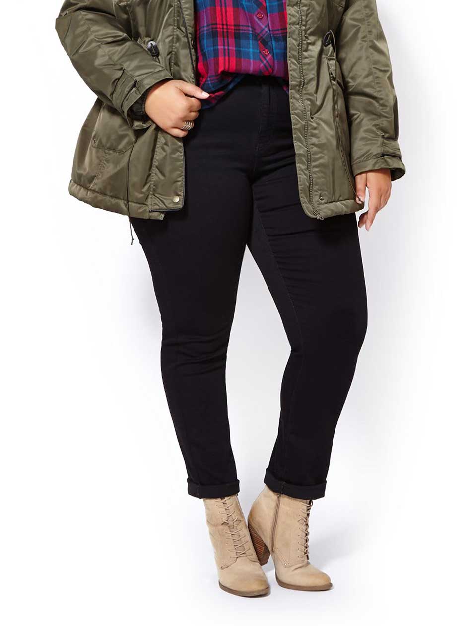 d/c JEANS Petite Straight Fit Straight Leg Jean d/c JEANS Petite Straight Fit Straight Leg Jean