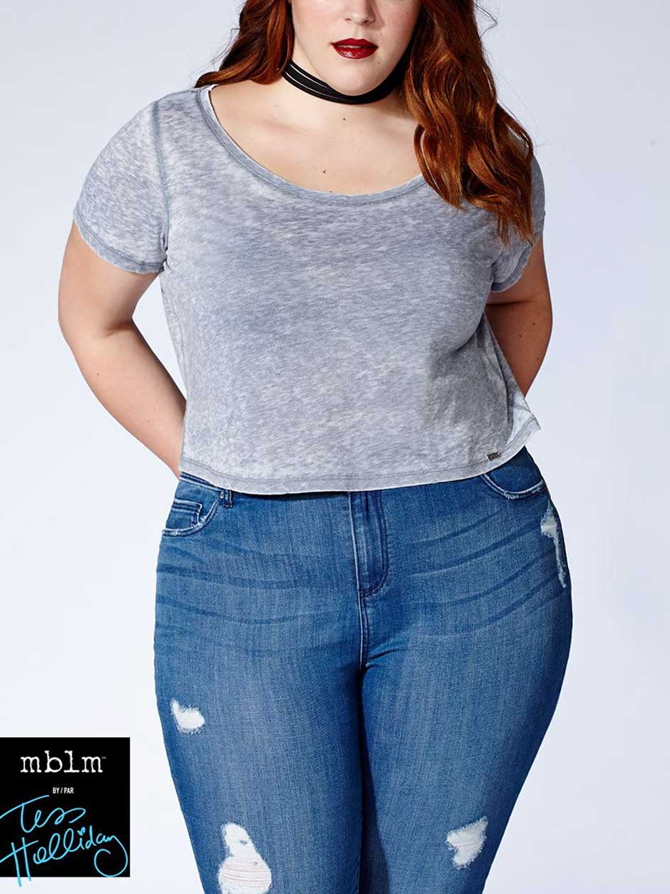 Tess Holliday - Short Sleeve Cropped Top Tess Holliday - Short Sleeve Cropped Top
