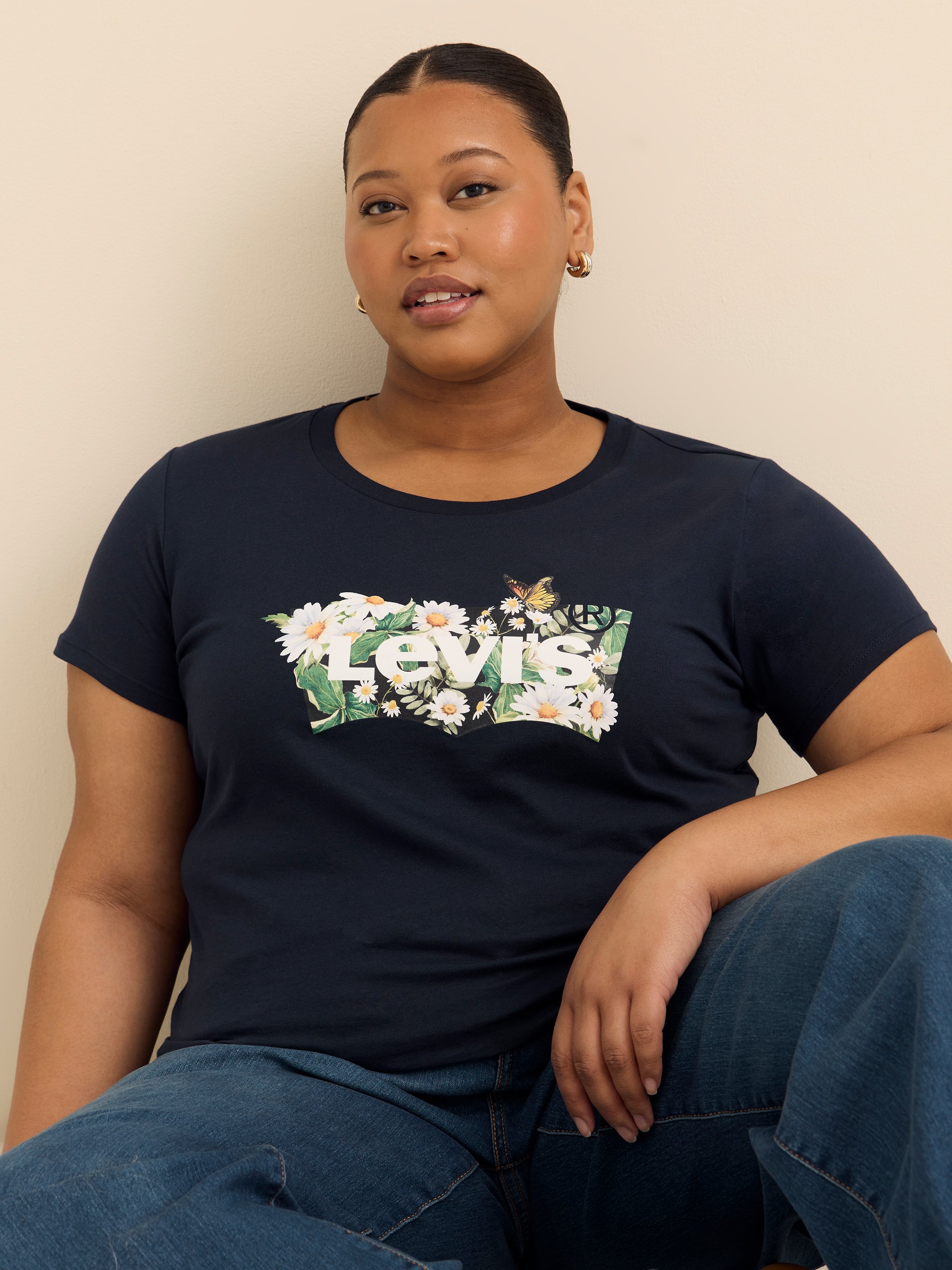 T-shirt à col rond avec logo vagué et fleurs - Levi's