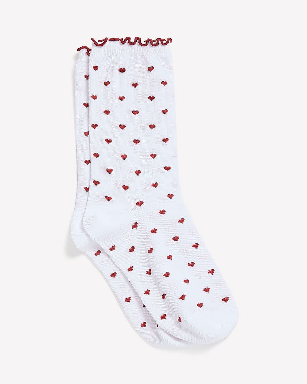Chaussettes blanches avec rebords ondulés et motif de coeur