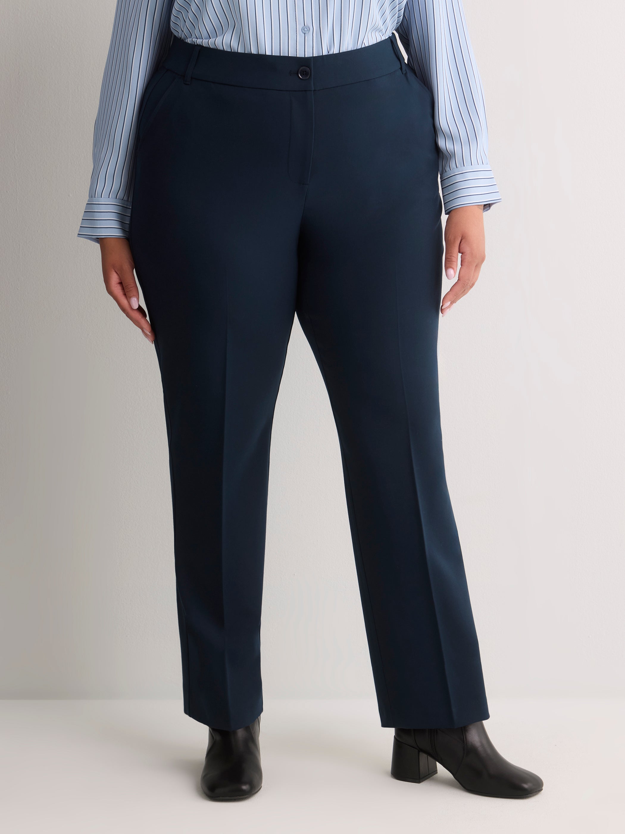Navy Curvy Straight-Leg Savvy Pant