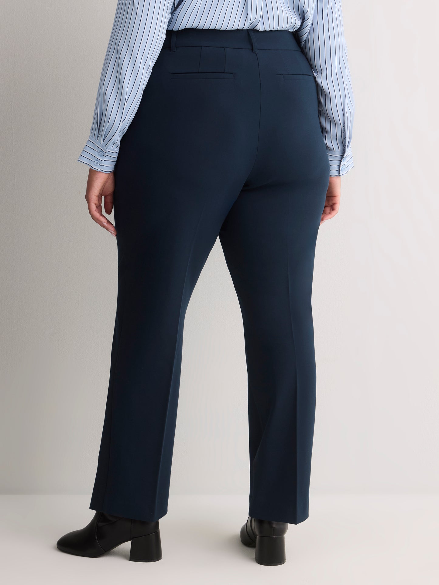 Navy Curvy Straight-Leg Savvy Pant