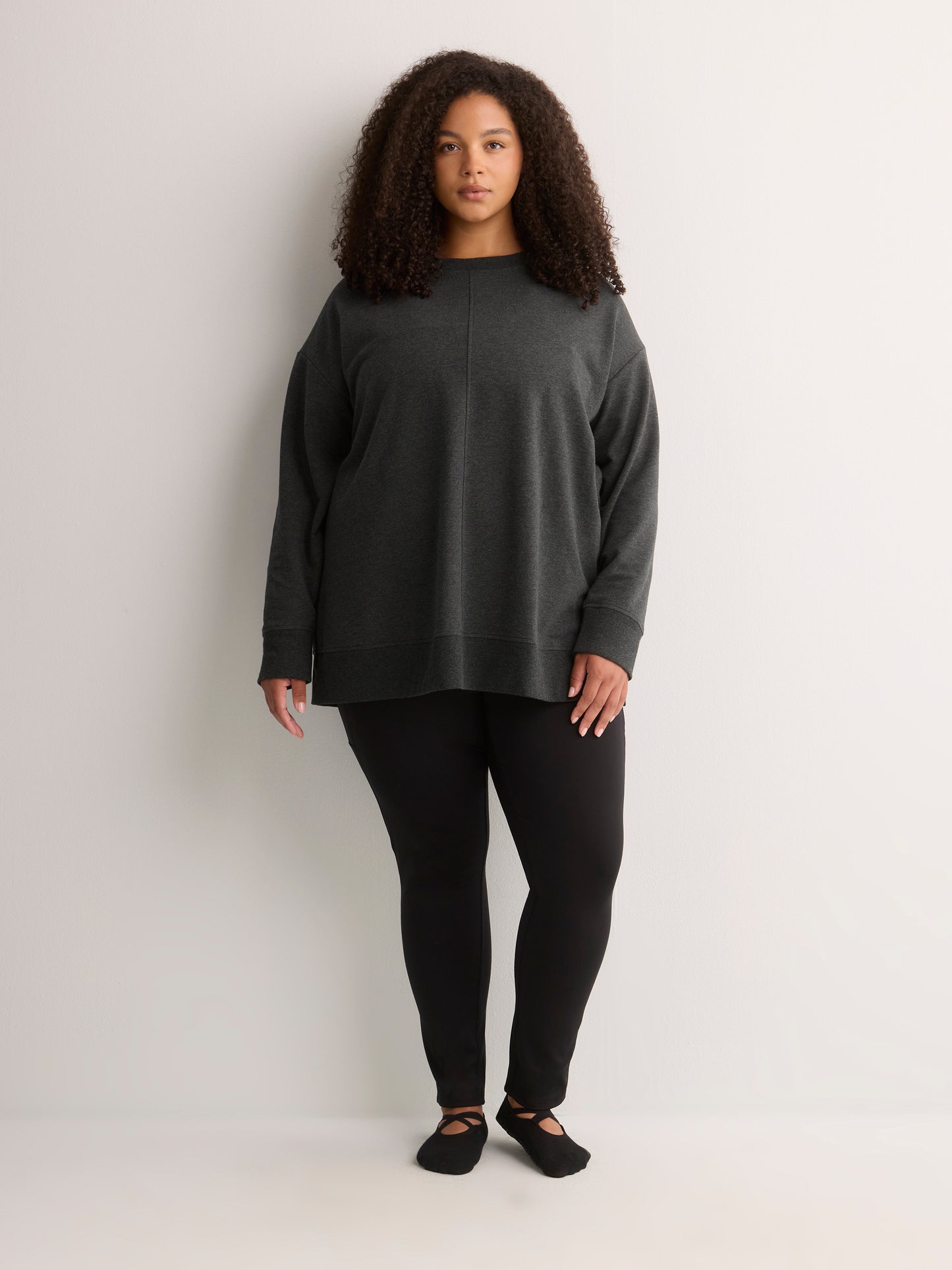 French Terry Long Sweatshirt with Fashion Cut - Active Zone