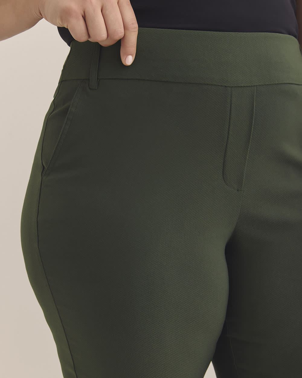 Green Straight-Leg Savvy Pant - PENN. Essentials