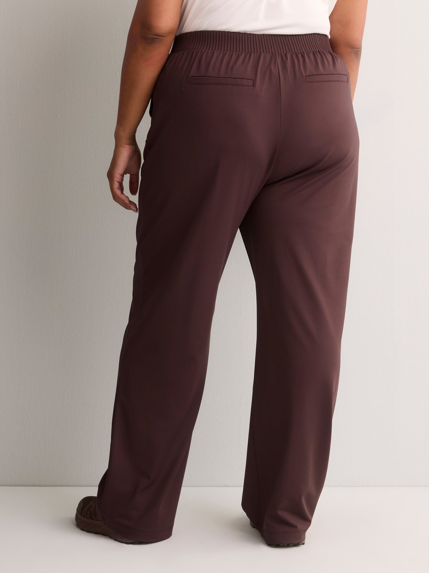 Brown Hybrid Straight Pull-On Pant - Active Zone