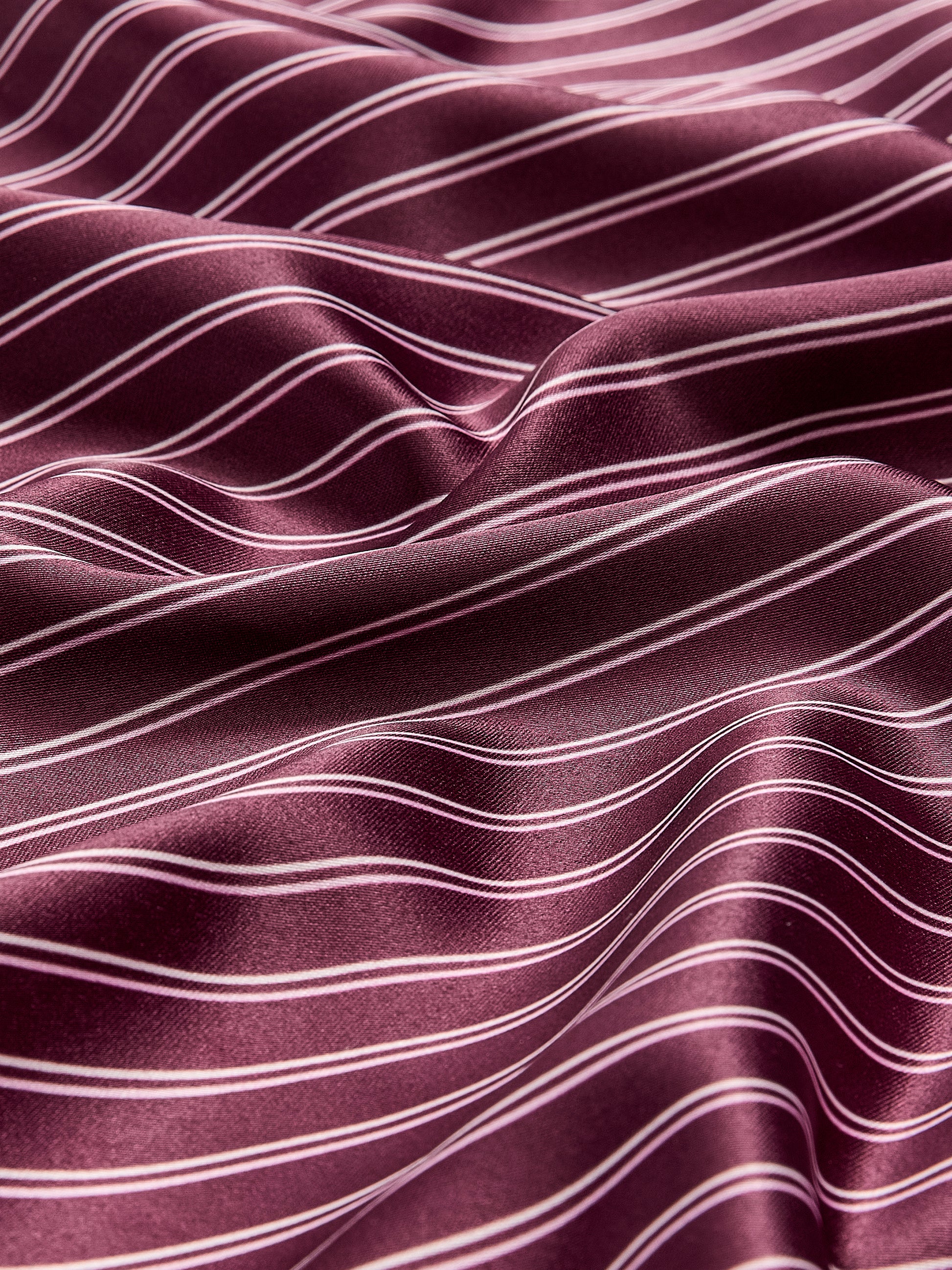 Silk-Like Neck Scarf with Print