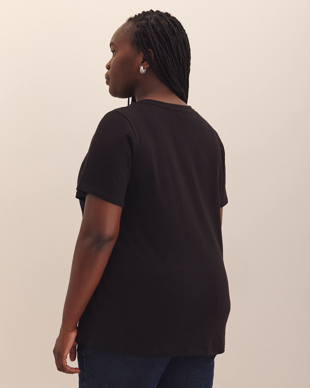 Curvy-Fit Crewneck Tee - PENN. Essentials