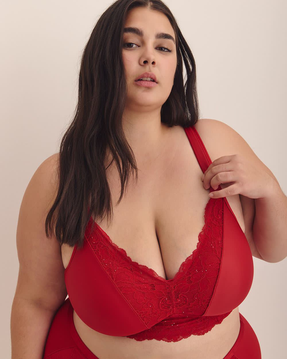 Red Wireless Padded T-Shirt Bra with Sequins Lace Trim - ti Voglio