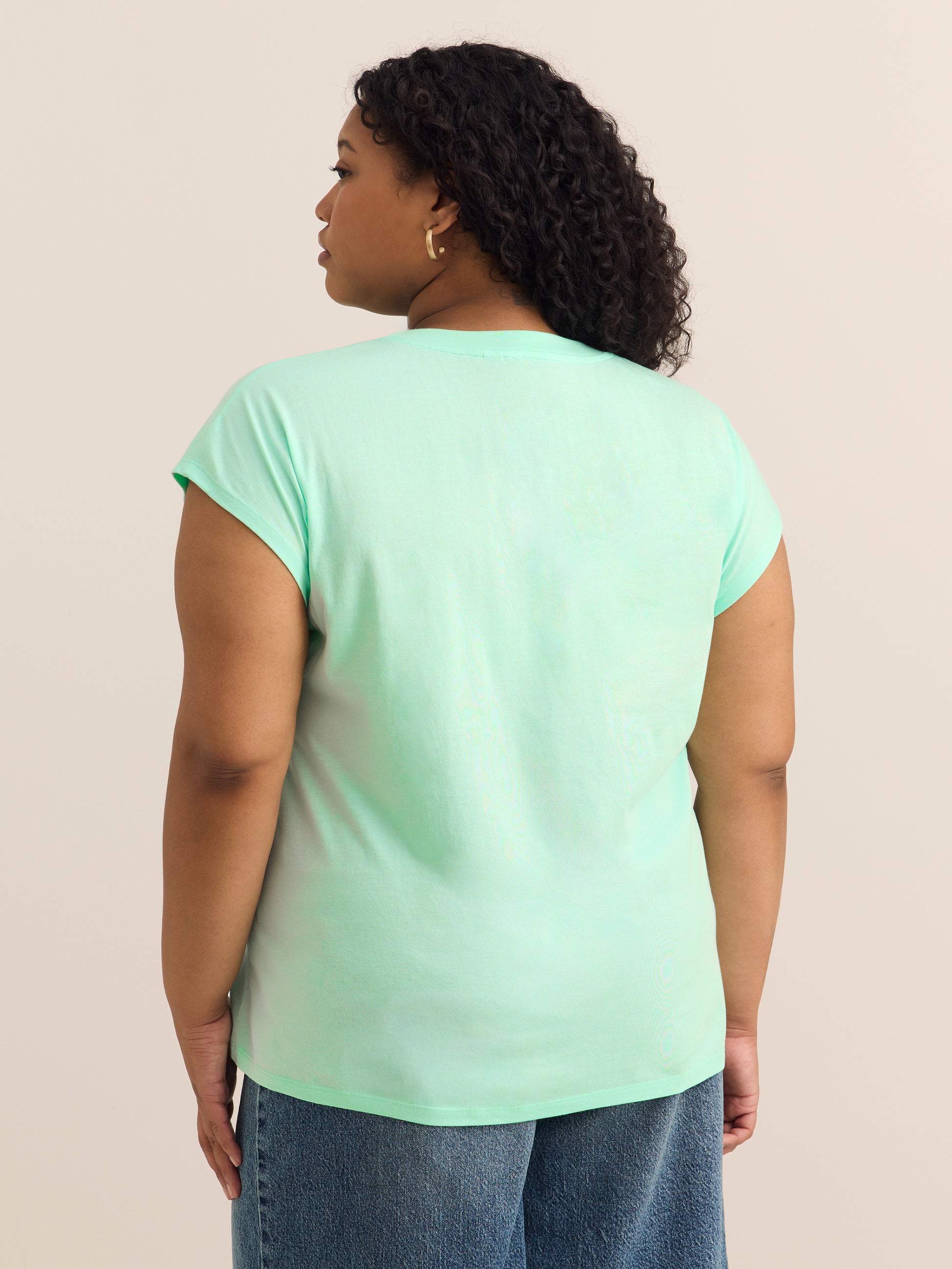 Extended-Sleeve Crewneck Knit Top