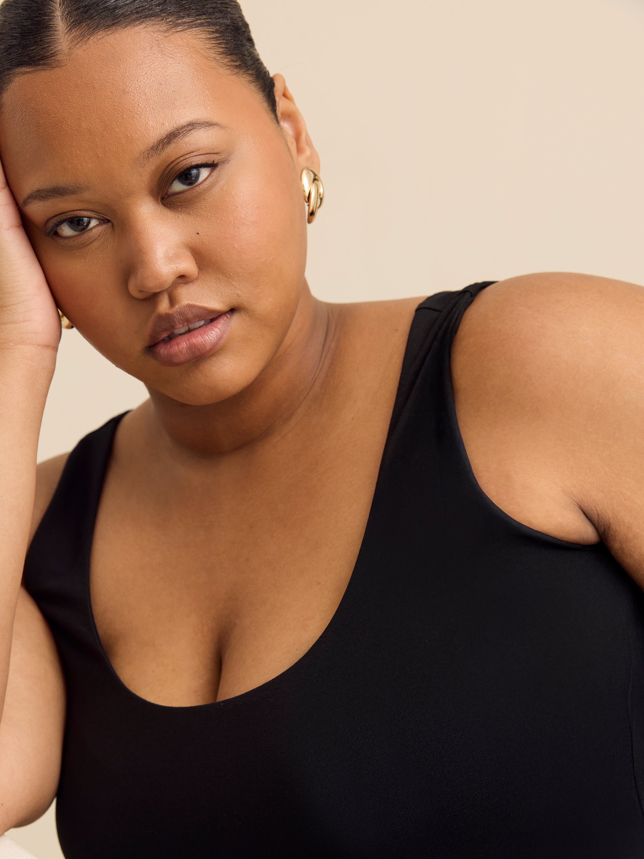 Responsible, Scoop Neck Sleeveless Dress with Slit