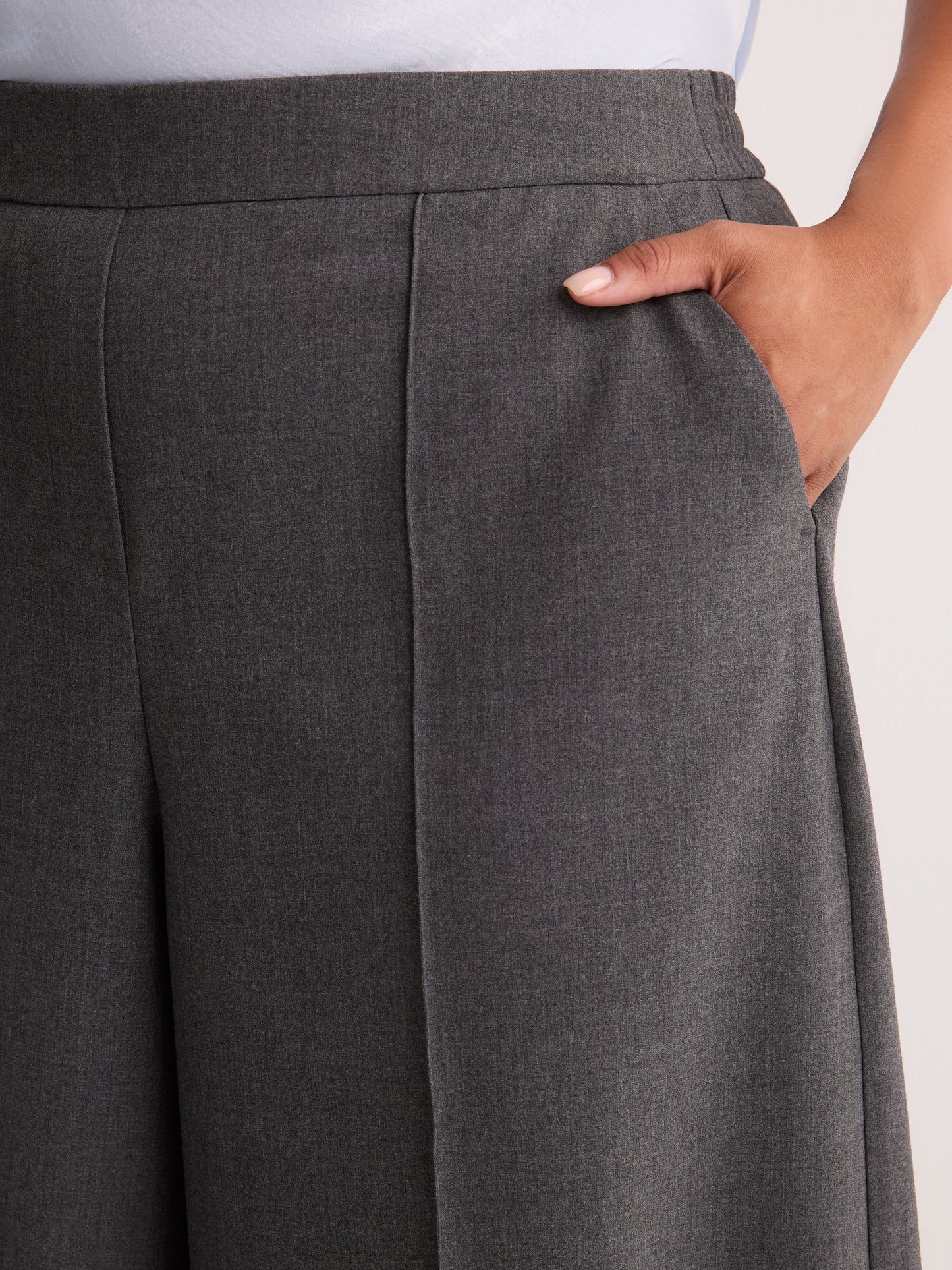 Pintuck Pull-On Crop Culotte Pant