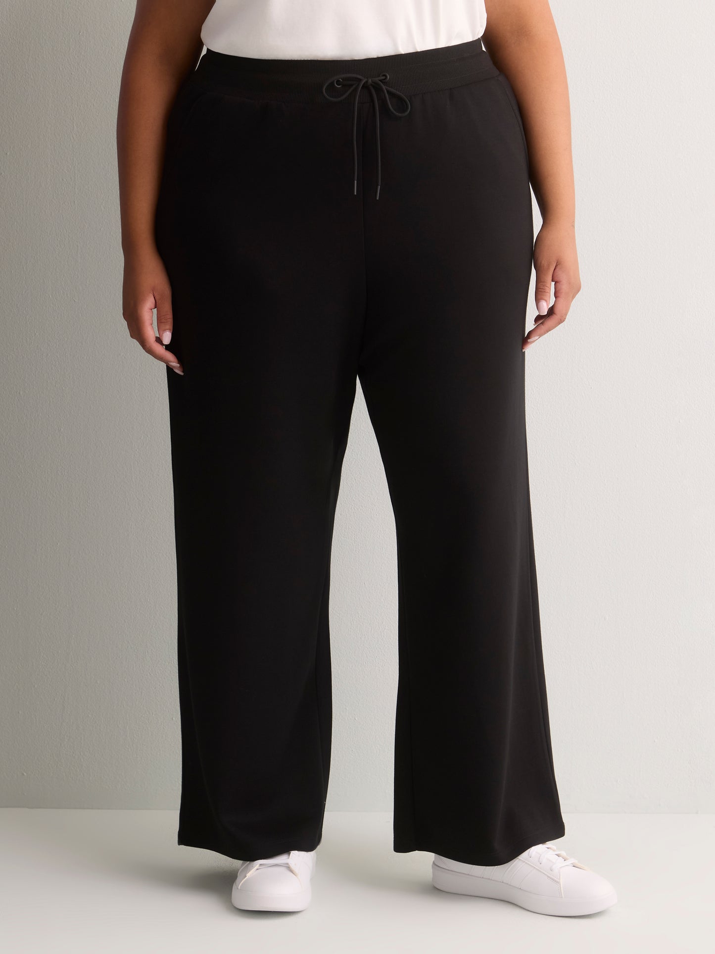 Responsible, Petite, Black High-Rise Wide-Leg Pull-On Knit Pant - Active Zone