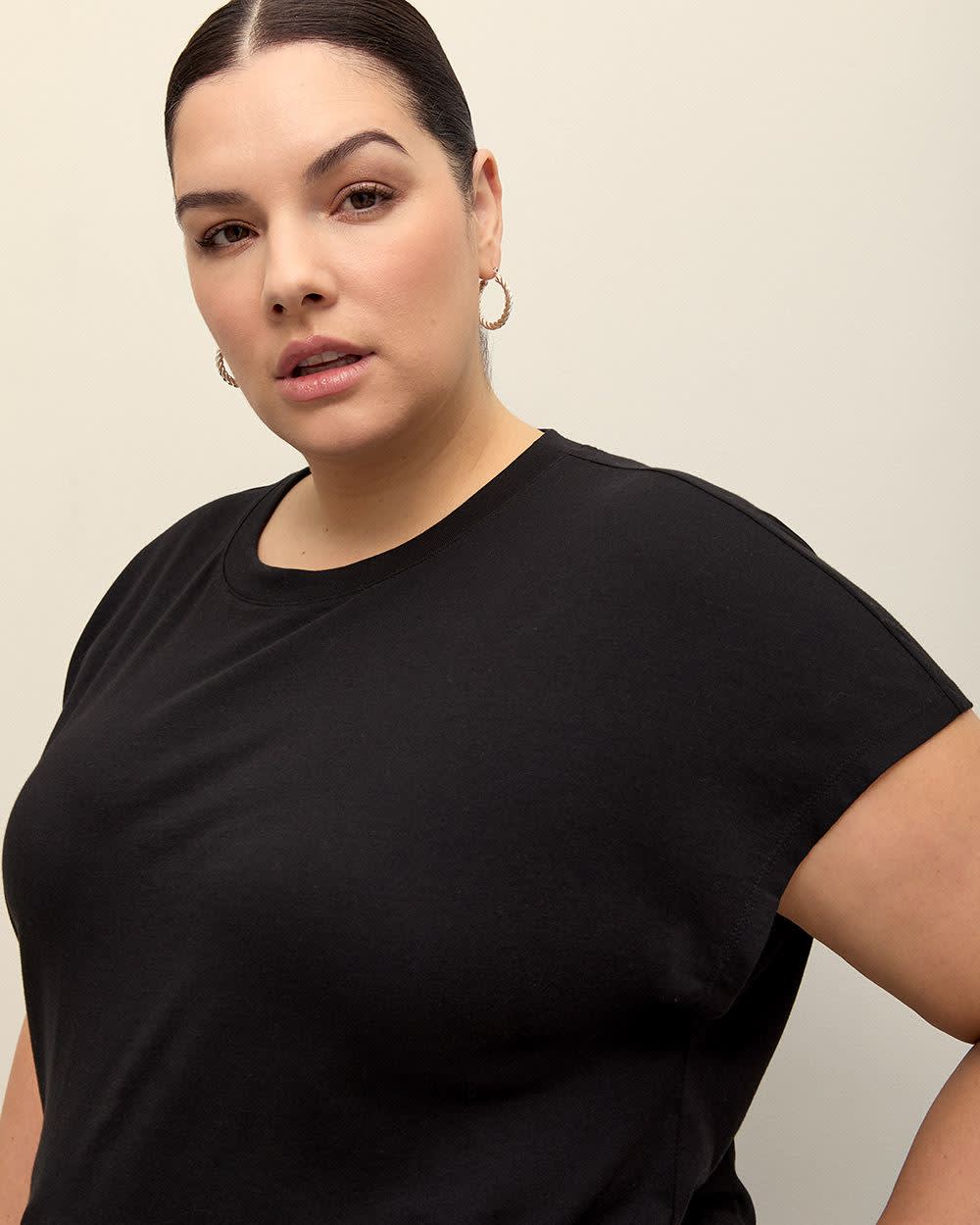 Extended-Sleeve Crewneck T-Shirt - PENN. Essentials