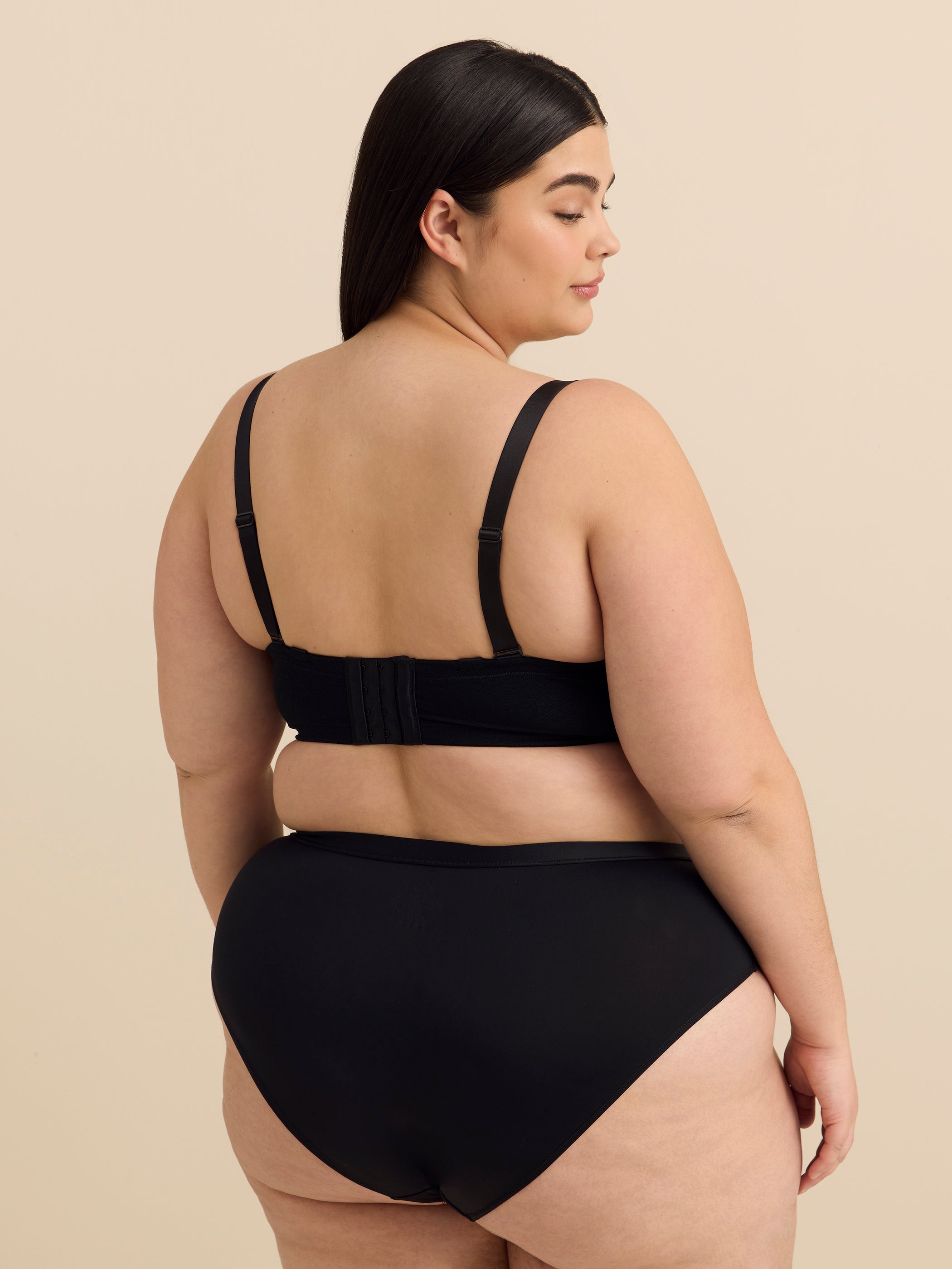 Unlined Underwire Strapless/Multiway Bra - Déesse Collection