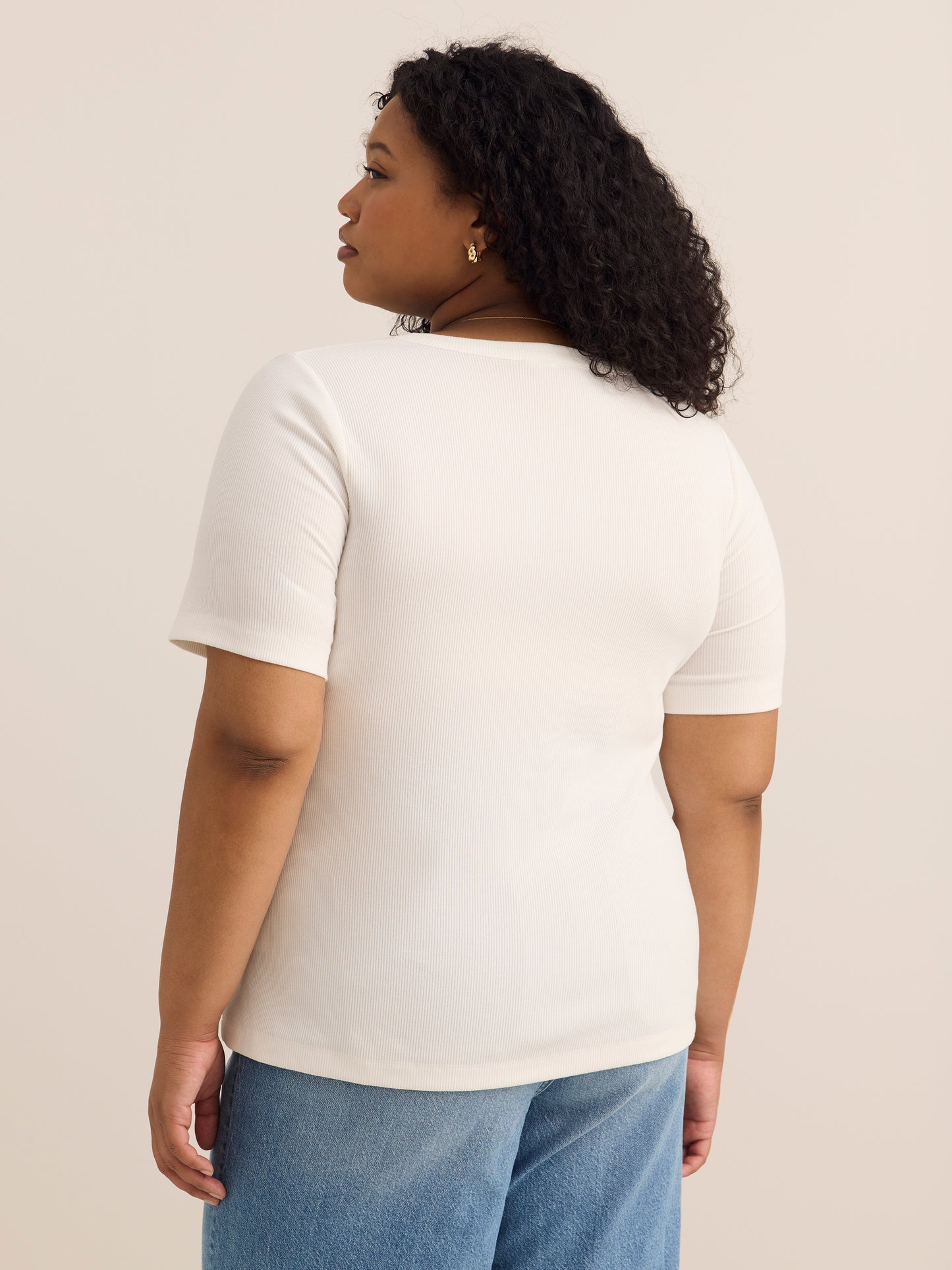 Fitted Short-Sleeve Rib Knit Cardigan