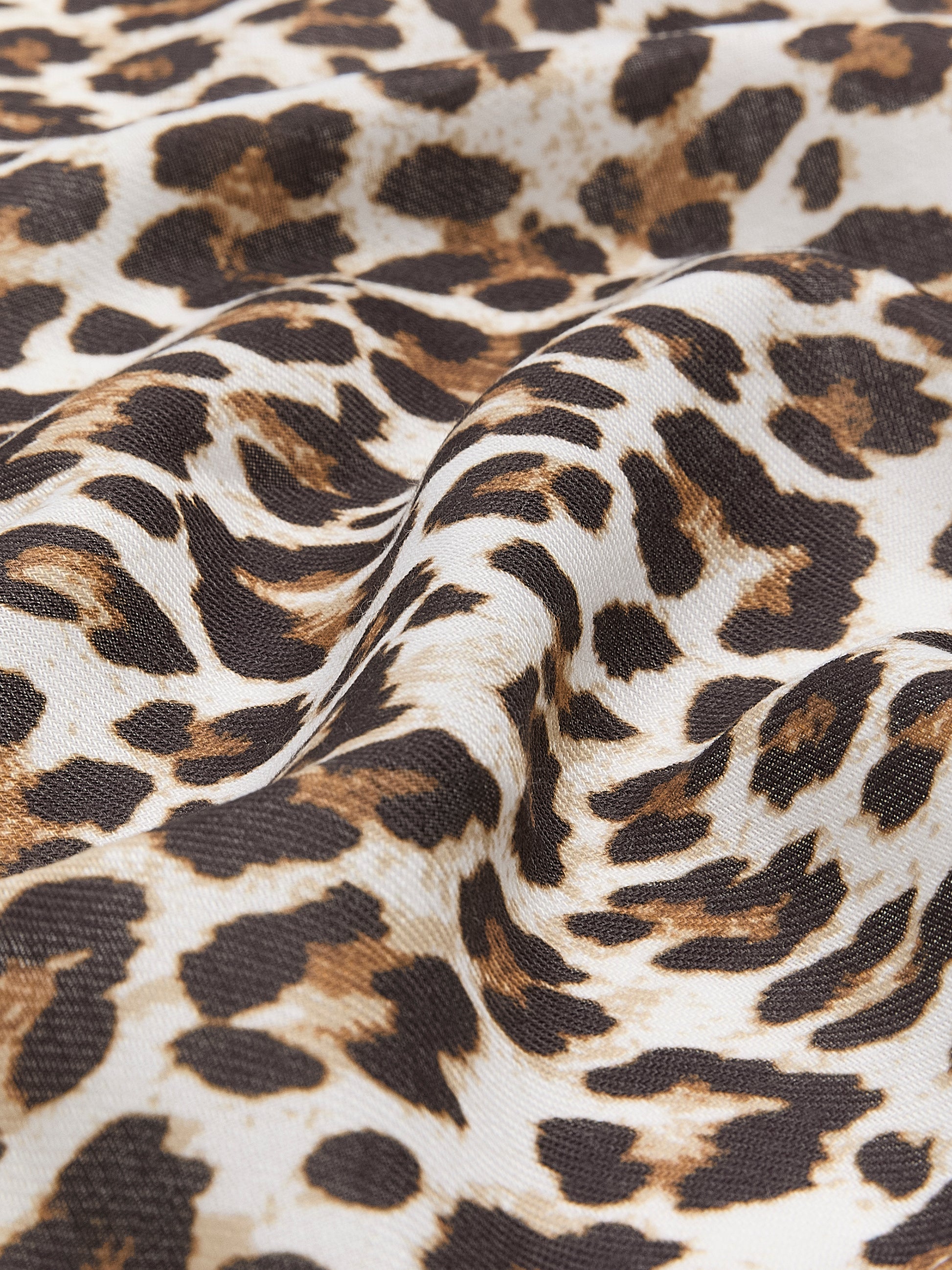 Lightweight Printed Neck Scarf