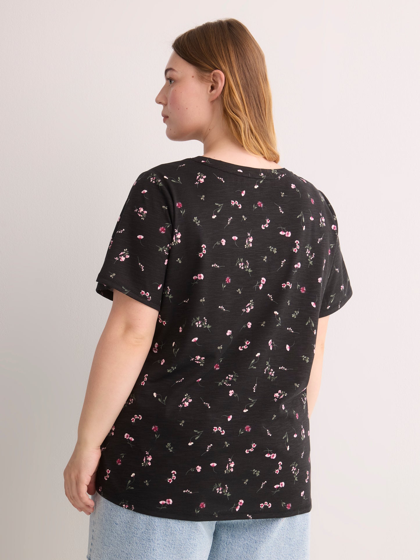 Curvy-Fit Dark Printed Short-Sleeve Crew-Neck Tee