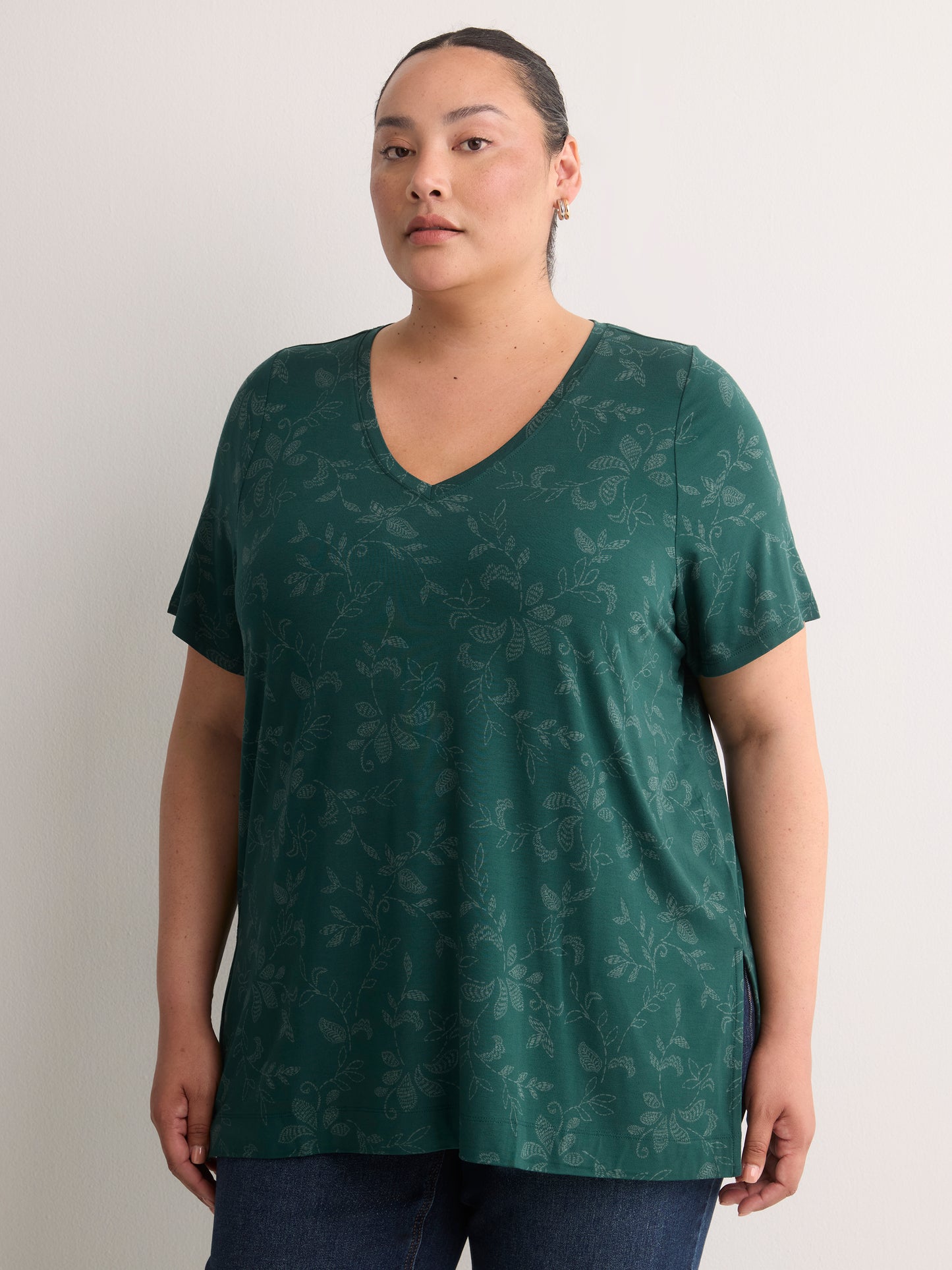 Responsible, Modern-Fit V-Neck Short-Sleeve Tunic Top
