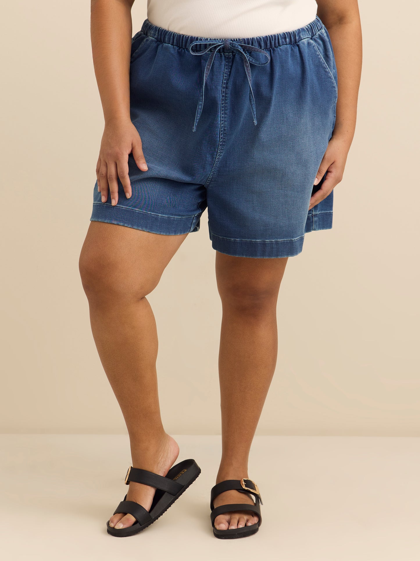 Mid-Rise Knit Denim Shorts - d/C Jeans