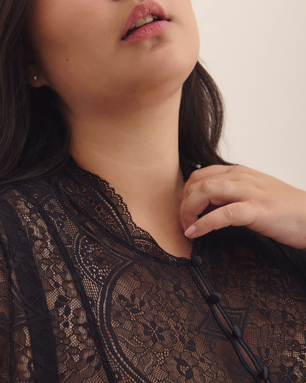 Sexy Black Lace Crop Top with Underwire Balconette Cups - Déesse Collection