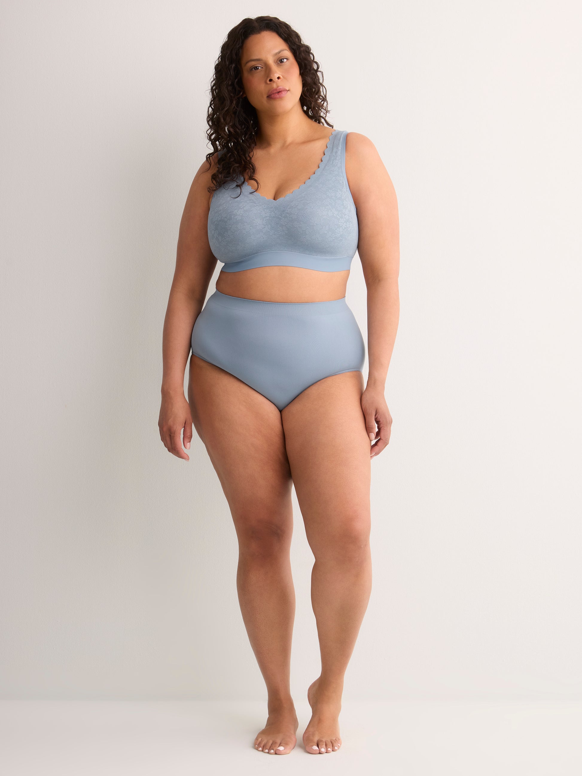 Blue Wireless Padded Scalloped Lace Bra - ti Voglio