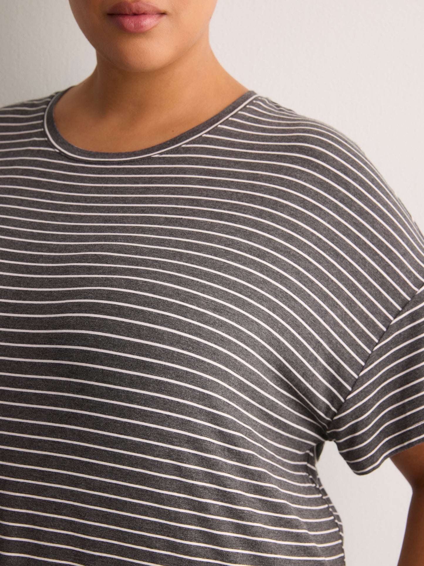 Responsible, Grey Striped Short-Sleeve Sleepshirt - tiVOGLIO