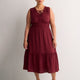 Robe longue rouge texturée sans manches à col en V et jupe à volant - Addition Elle