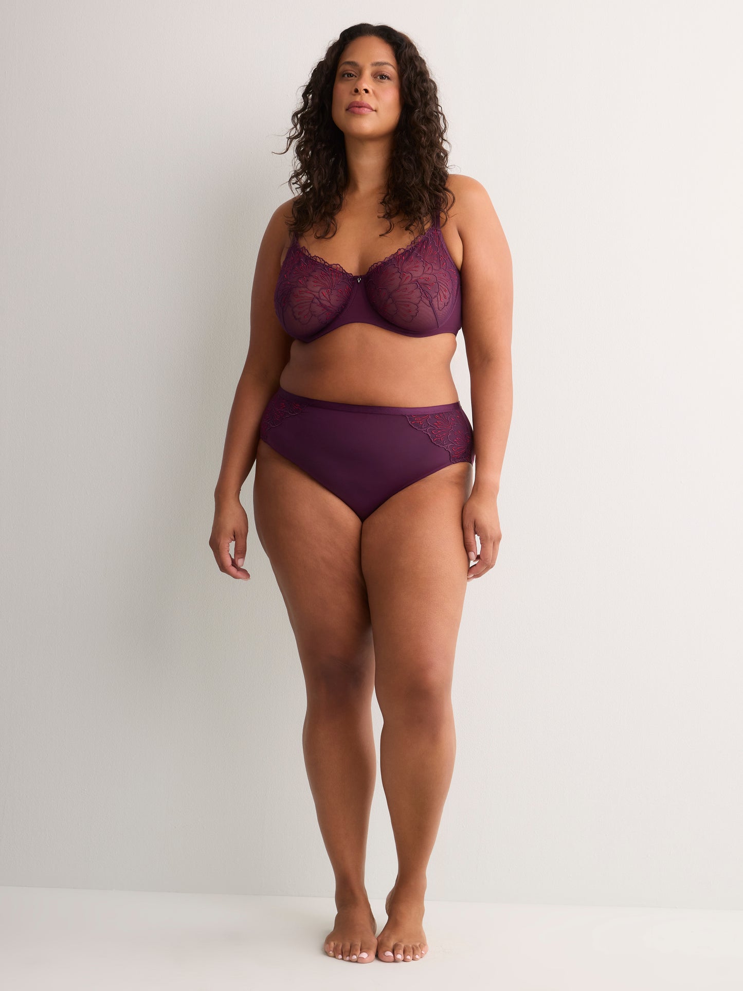 High-Cut Microfibre Brief with Side Embroidery - Déesse