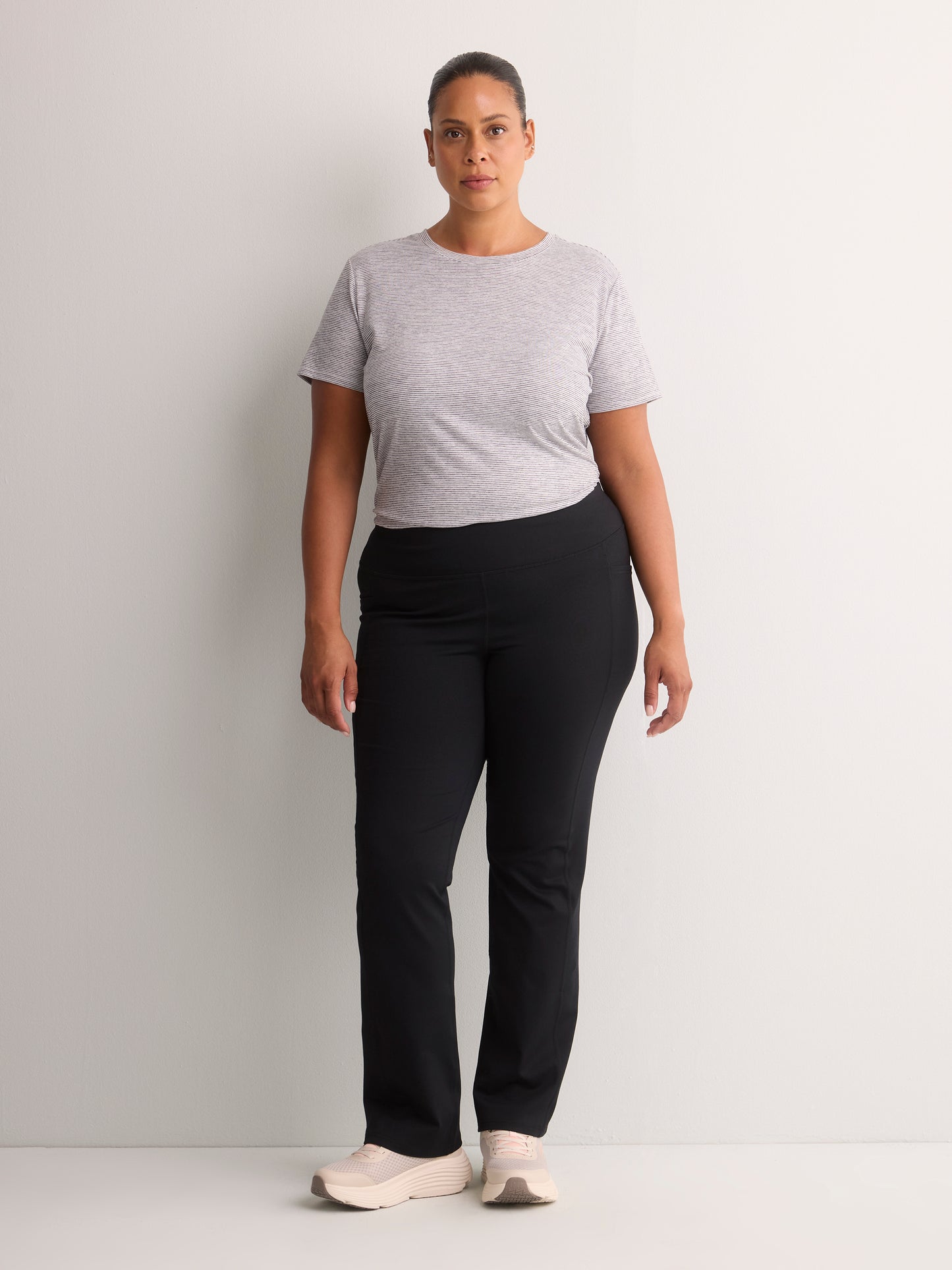 Go Walk Black Ultra Stretch Bootcut Active Pant - Skechers