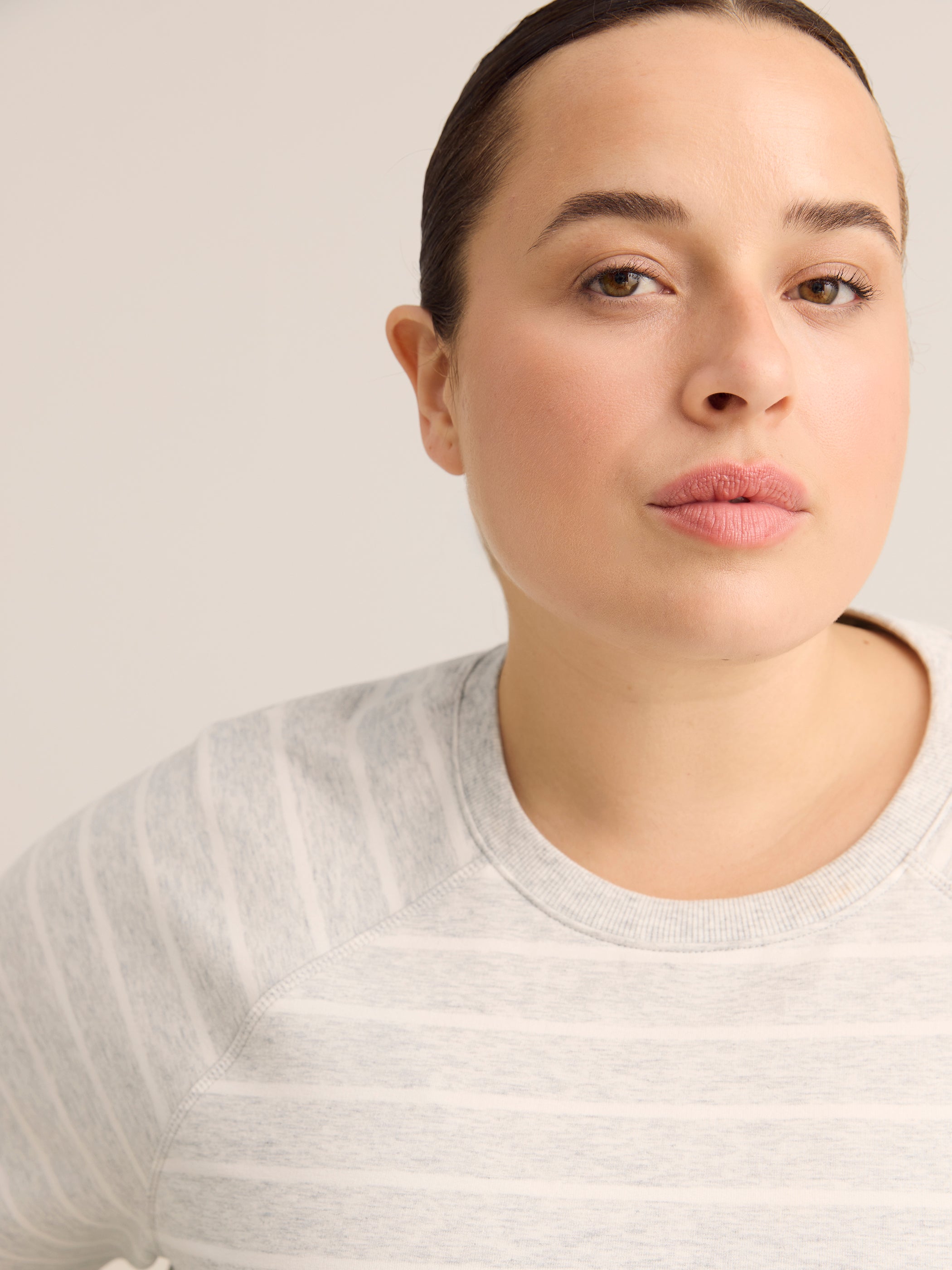 Striped Heather Gray Relaxed-Fit Raglan Sweatshirt - Active Zone