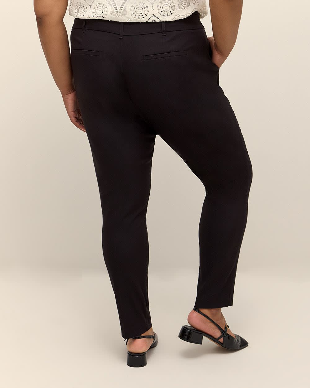 Responsible, Petite, Black Skinny-Leg Savvy Pant - PENN. Essentials