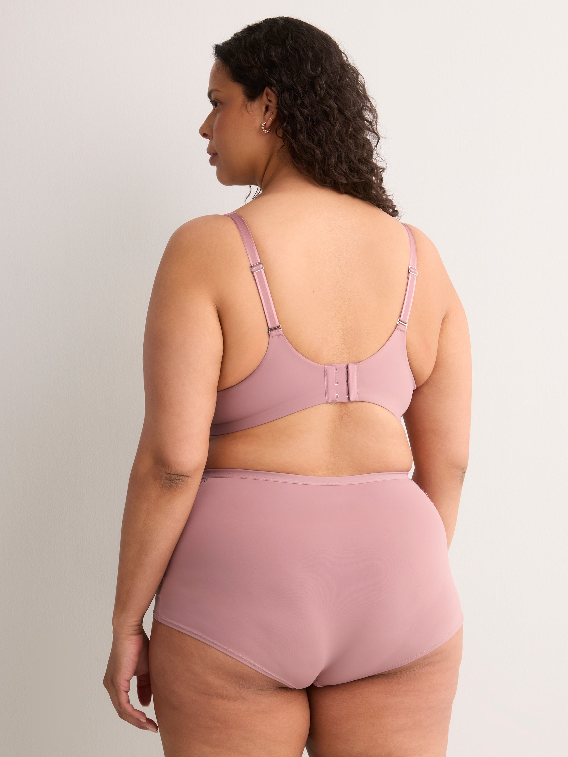Rose Unlined Underwire Bra with Mesh - Déesse Collection