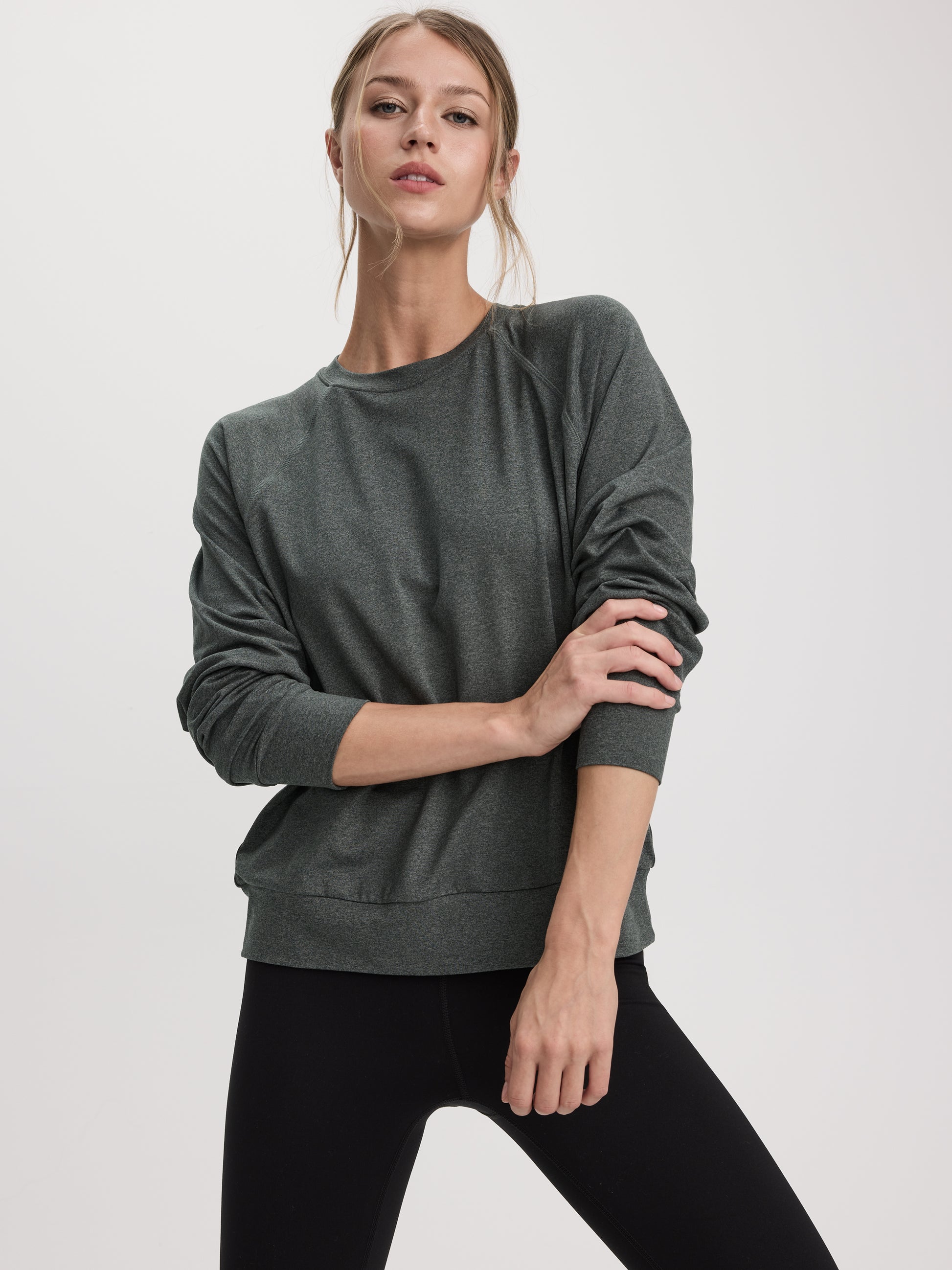 Crew-Neck Pullover - DRY-LUX (R) Hyba Essentials