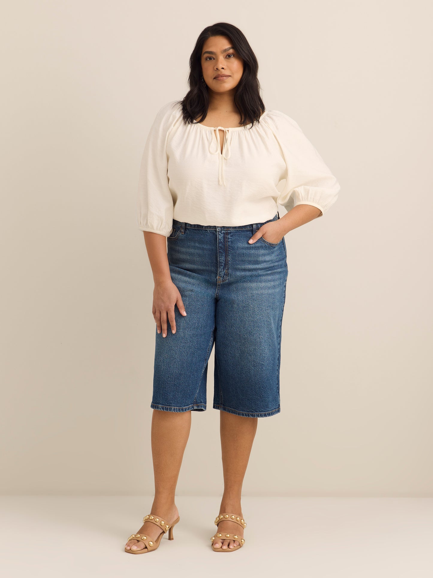 Dark High-Rise Curvy-Fit Denim Capri - d/C JEANS