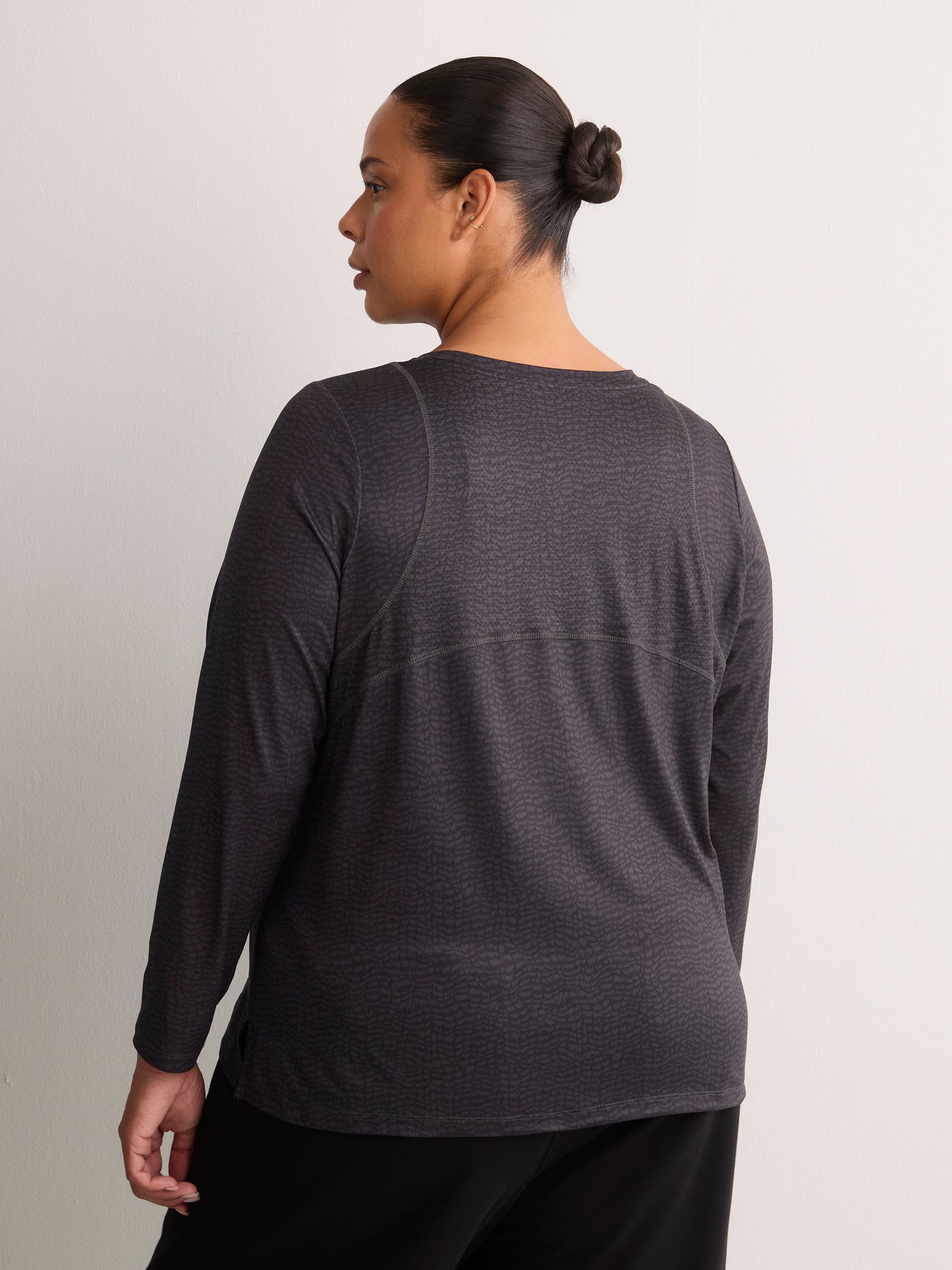 Responsible, Croco-Print Long-Sleeve T-Shirt with Back Insert - Active Zone
