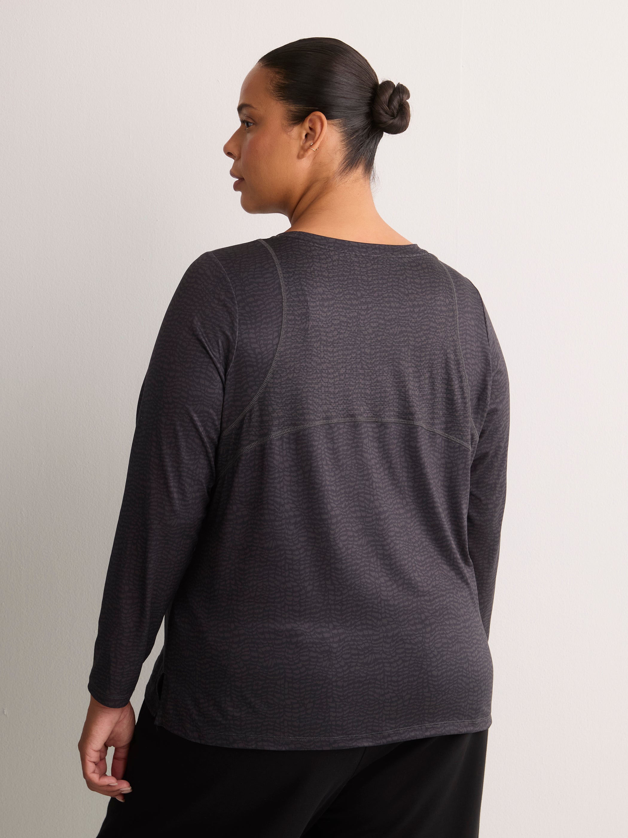 Responsible, Croco-Print Long-Sleeve T-Shirt with Back Insert - Active Zone