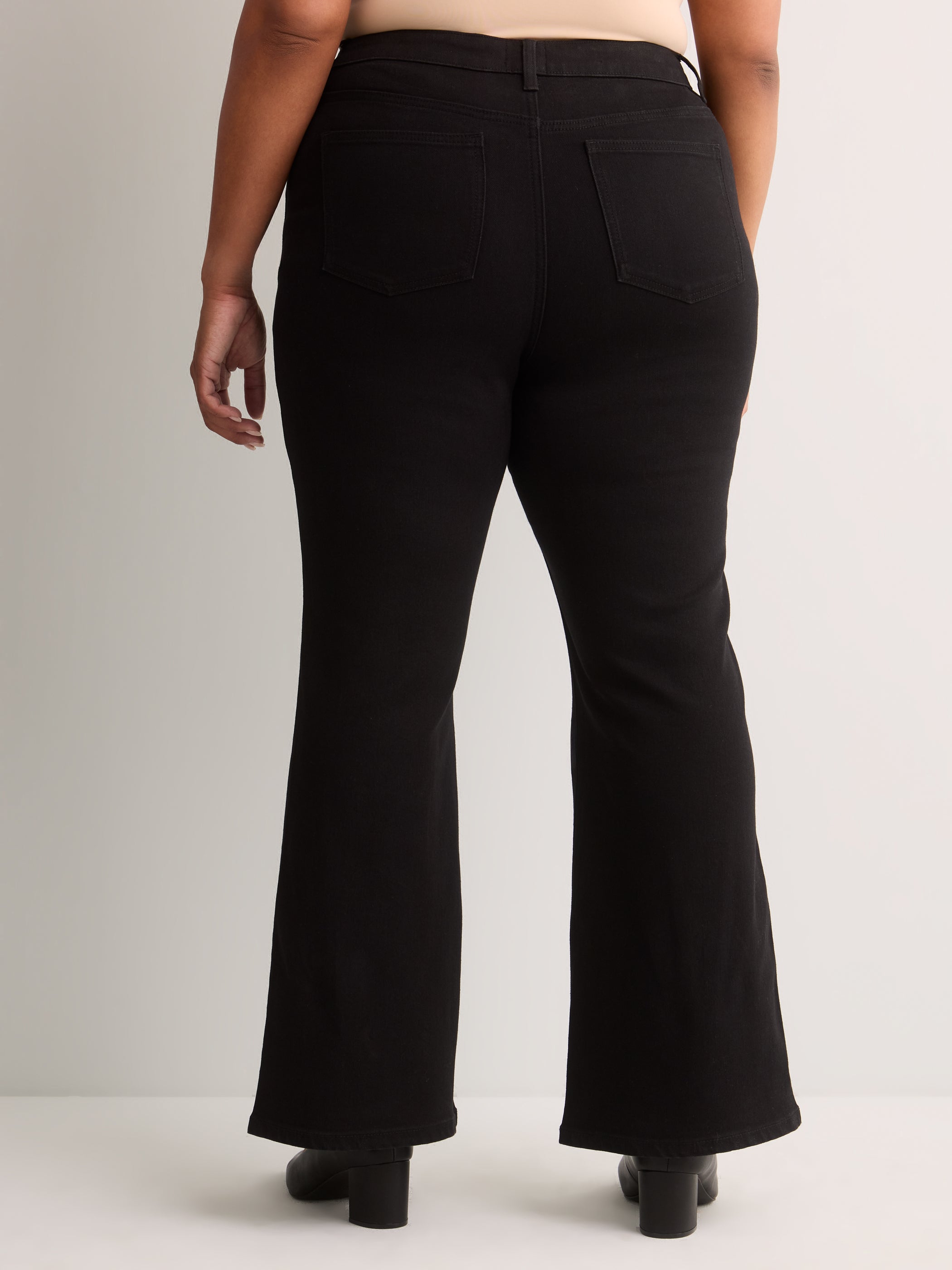 Classic-Fit High-Rise Flared-Leg Denim Pant - d/C jeans
