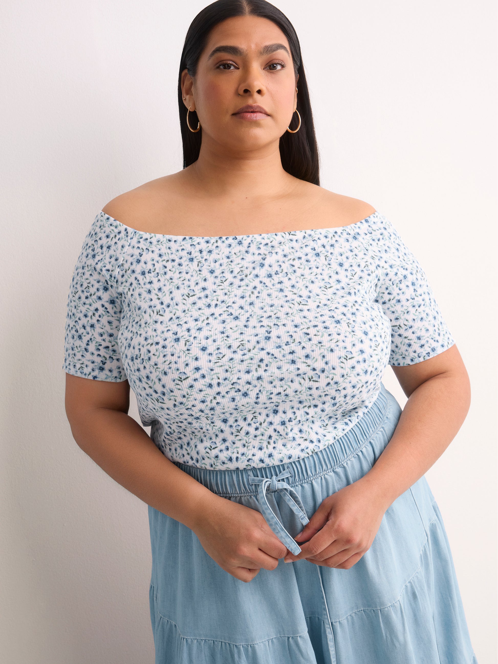 Off-Shoulder Ribbed Knit Fitted Top